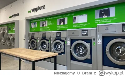 NieznajomyUBram - Dowiedziałem się że jest coś takiego jak pralnia samoobsługowa w mi...