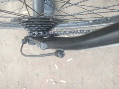 KokiX - #rower 
Mam problem z tylną przerzutką w rowerze, nie wskakuje ostatni 9-bieg...
