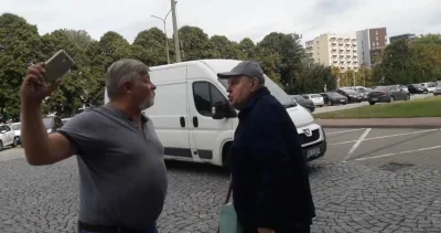 bellacavem - @Predator77: oooo i telefonem kciał bić!!!
Kolejny paragraf,za niebezpie...