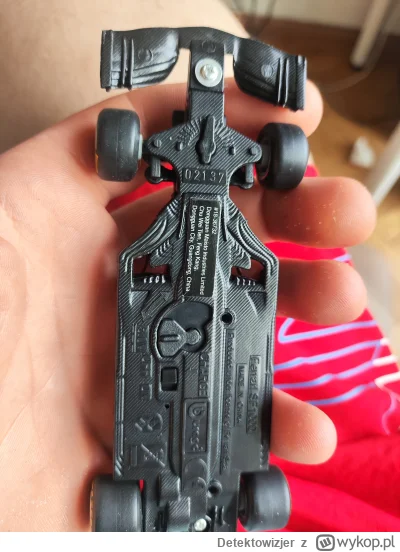 Detektowizjer - @Migfirefox twój też ma nr seryjny 2137 ?