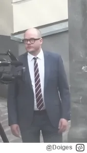 Doiges - @droga_krzyzowa: Ten? Jeśli tak, to chyba cię...