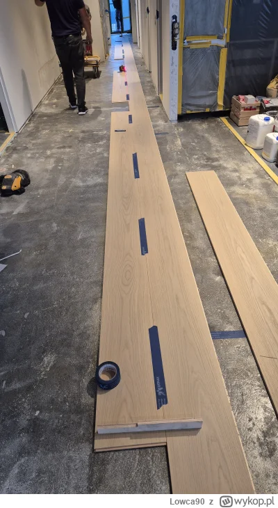 Lowca90 - @zimowyporanek to lewa strona ktora jest klejona do podłogi ( ͡° ͜ʖ ͡°) bex...