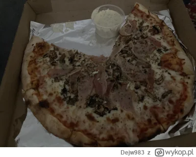 Dejw983 - #przegryw Pizza dla chłopa wjechała 60 zł do czego to doszło ale pyszne…