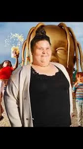 BezLitosci - @Wykladzina55 a ile byś jej dał? bo ma 25 ( ͡° ͜ʖ ͡°)