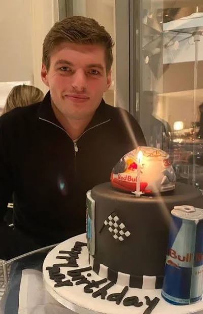 winsxspl - Panie i Panowie, dzisiaj ten oto dżentelmen obchodzi swoje 28 urodziny, ży...