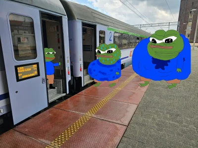 sylwke3100 - Ekipa podróżników wsiada do wagonu