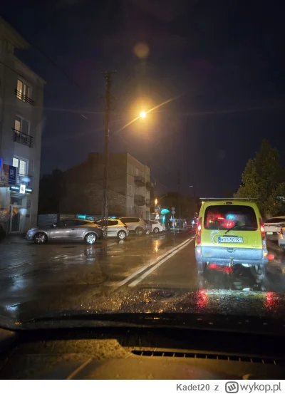 Kadet20 - Ten jesienny deszczowy vibe powrotów z pracy wieczorem...aż chce się żyć ( ...