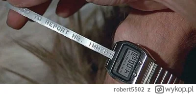 robert5502 - James Bond otrzymujący "wiadomość tekstową" poprzez swojego smartwatcha,...