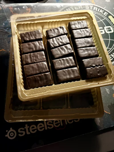 Kulfonix - Można brać po dwa, częstujcie się przyjaciele ʕ•ᴥ•ʔ Zaraz włączymy hirołsy...