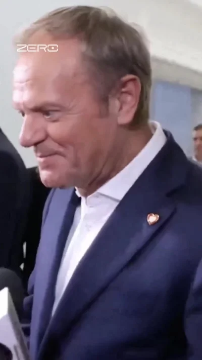 trux - @bregath: Zgaduję że yeebnięta matka układa dziecku pytania i uczy zaciętości ...