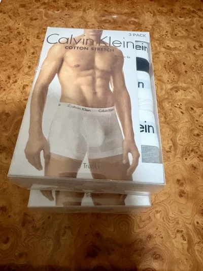 Kulfonix - Mmmmm… nareszcie som… moje nowe majtochy. Ja tylko Calvina Kleina noszę, n...