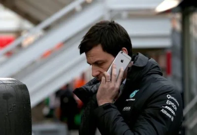 Boncz3k - #f1 A jak ci na mnie Max chociasz troche zalezy to napisz do mnie sms bo in...