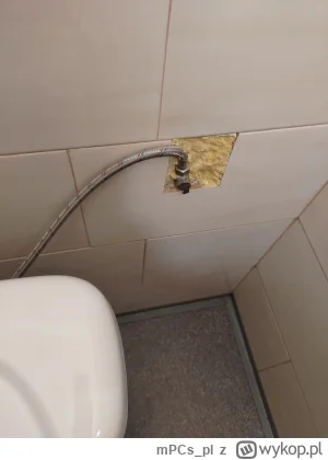 mPCs_pl - trochę ciekło to my ze śwagrem naprawyly

#polskiedomy #hydraulika #remontu...