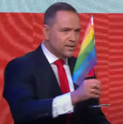 Kruk_98 - Polska powinna być liderem w relacjach trans - Karol Nawrocki, kandydat PiS...