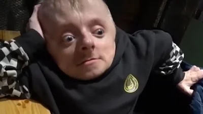 Masterpolska94 - @ililillilililililillililil: przecież ona wygląda jak mikrocypek, a ...