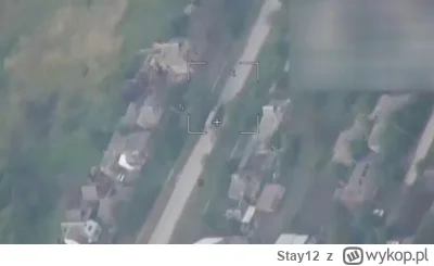 Stay12 - >Rosyjski lancet uderzył w ciężarówkę ukraińskich sił zbrojnych w Wowczańsku...