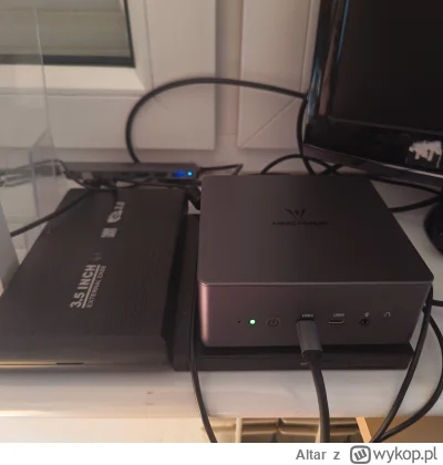 Altar - @PodniebnyMurzyn: To jeszcze takie zdjęcie dla porównania. Stoi na nagrywarce...