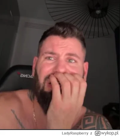 LadyRaspberry - Jak widzę, tutaj co poniektórzy mają delulu i zaczynają współczuć Woj...