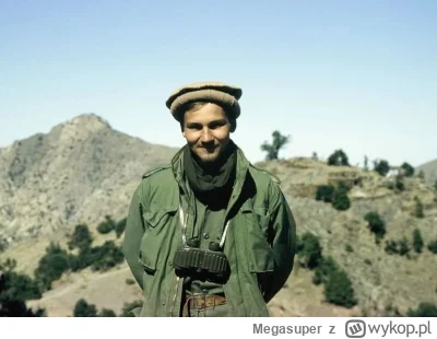 Megasuper - Serj Tankian, tuż przed założeniem System Of A Down. 

O początkach kapel...