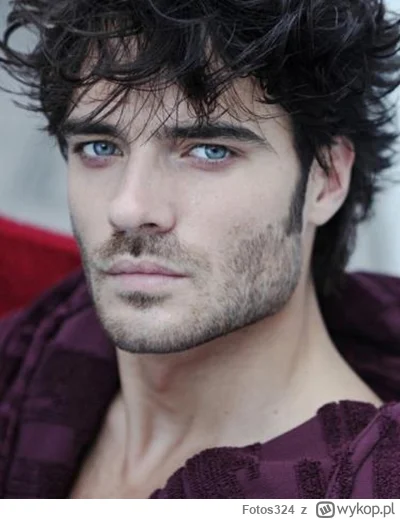 Fotos324 - #tinder 

Taki ryj to by r*z----l tindera wśród p0lek xd