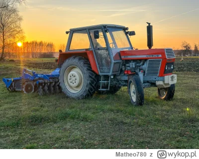Matheo780 - Ursus 902 o zachodzie słońca ( ͡° ͜ʖ ͡°)

#motoryzacja #traktorboners #ro...