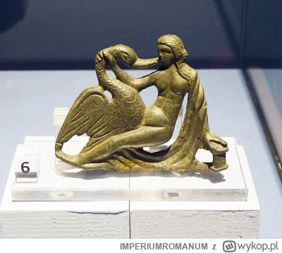 IMPERIUMROMANUM - Leda z łabędziem z Ostii

Wykonane z brązu zdobienie ukazujące Ledę...