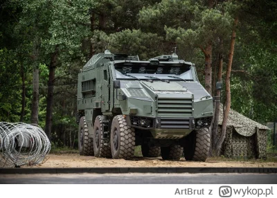 ArtBrut - #rosja #wojna #ukraina #wojsko #polska #bron #ciekawostki

Titus 6x6 na pol...