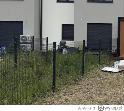 ATAT-2 - ociechuj.exe dopiero teraz dopatrzlyłem sie jaki ogrod - perelke ma sasiad

...