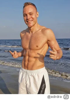 adrdra - #famemma Kanu miał taki ubaw na clash na komentatorce, że w niedziele miał p...