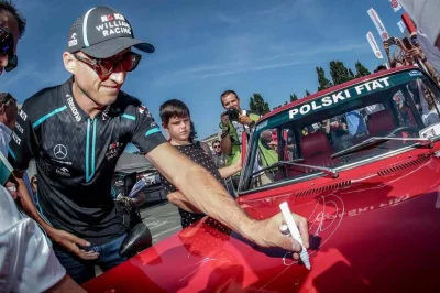 widmo82 - >do dzisiaj nie wiem czy ten gif z kubica i obajtkiem to ai

@miszczu90: 20...