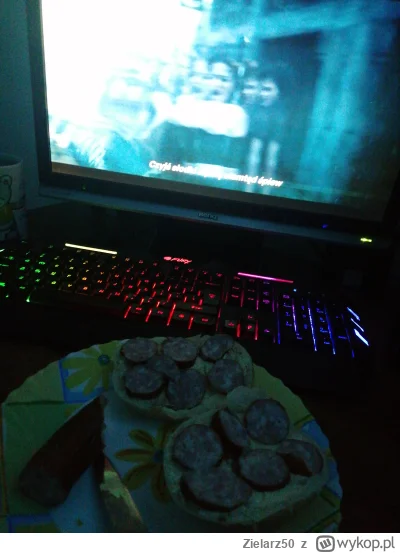 Zielarz50 - A jeszcze jedną bułkę se zjem no bo co
#przegryw