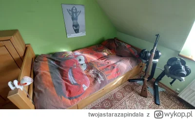 twojastarazapindala - Przychodze na randke z tindera a ziomek ma taka posciel. Co rob...