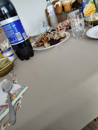 Polishdoomer02 - #przegryw chłop u rodzinki (｡◕‿‿◕｡)