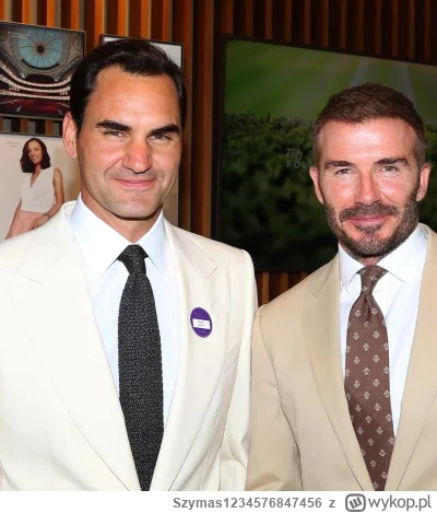 Szymas1234576847456 - Roger Federer i David Beckham razem z Igą Świątek na Wimbledoni...