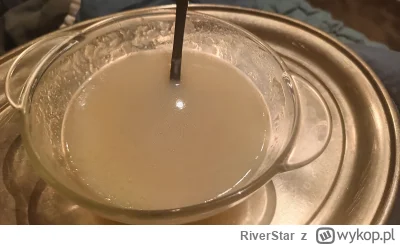 RiverStar - #jedzzwykopem #gotujzwykopem kaszka manna na wodzie z masłem i miodem Cho...