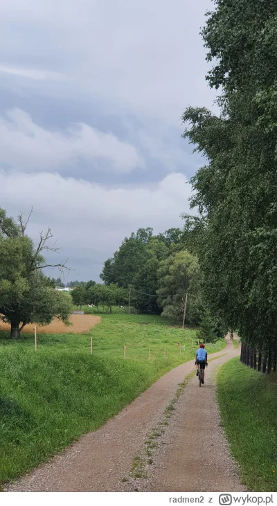 radmen2 - 257 022 + 7 + 101 + 181 + 46 = 257 357

Mały bikepacking, a w zasadzie wstę...