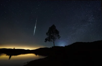 Pupypupy - Ogłaszam, że w nocy z 12 na 13 będzie najbardziej gęsty deszcz meteorytów ...