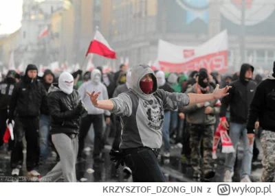 KRZYSZTOFDZONGUN - Krótka piłka:

SZKALUJESZ KIBOLI I BOJOWKI PRAWACKIE ZA ZEPSUCIE P...