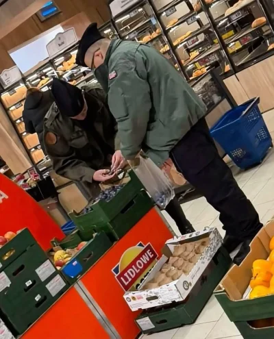 PIAN--A_A--KTYWNA - Najpierw szukali tanich granatów z promocji a potem kupili dużo p...