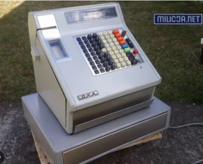 kapitanKloss23 - >Rodzinka z kasą

@soundboy: chyba taką: