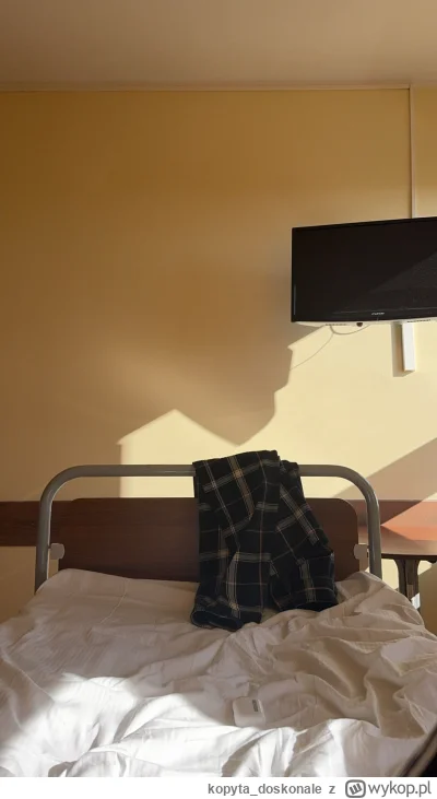 kopyta_doskonale - Piękny dzień dzisiaj, wstałem trochę później, zaraz śniadanie i do...