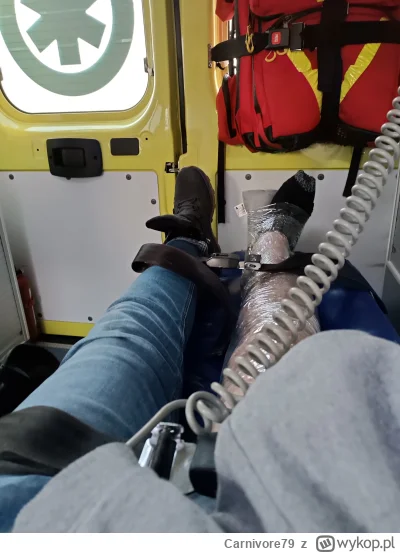 Carnivore79 - Mirki, pocieszcie. Kostka zlamana, będzie operacja. Świąteczny nastrój ...