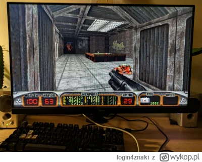 login4znaki - Powie mi ktoś czemu w Duke Nukem 3D po włączeniu trybu 800x600 mam mnie...