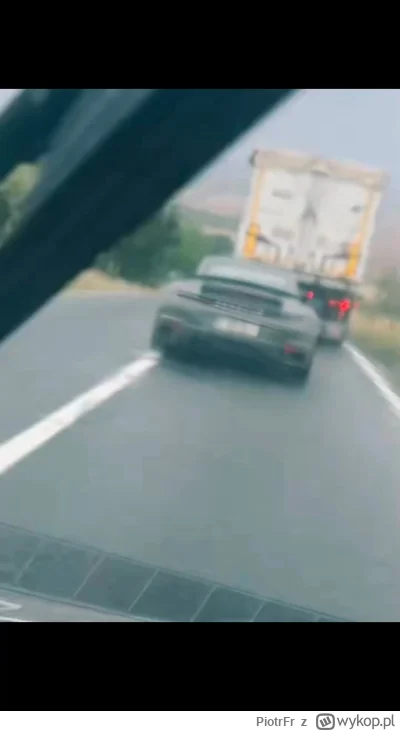 PiotrFr - Nie rozumiem takich debili. Ma zapas mocy, więc nie musi kombinować ale prz...