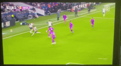 uncle_freddie - Z cyklu: klasyki Tottenhamu

#mecz #meczgif #premierleague #tottenham...