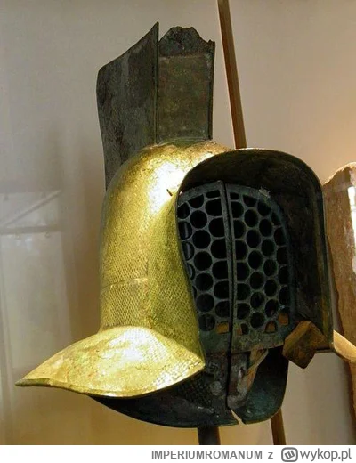 IMPERIUMROMANUM - Hełm murmillo

Hełm z brązu należący do gladiatora typu murmillo. O...