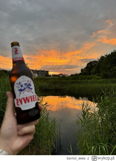 bartol_wwa - Wasze zdrowie

#piwo  #pijzwykopem