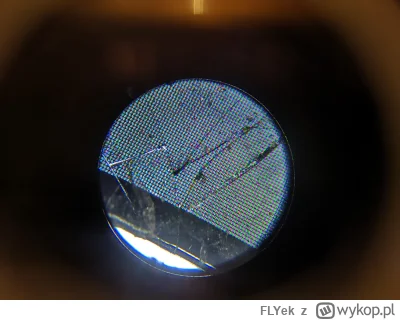 FLYek - piksele smartfona zoom 40