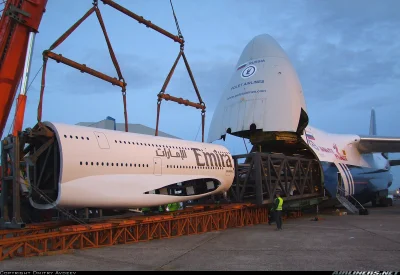 Stopy_Mariusza - Kadłub największego pasażerskiego samolotu świata Airbusa A380 pakow...