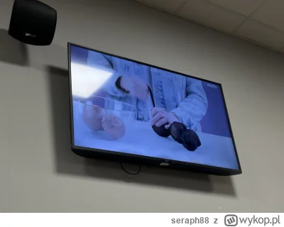 seraph88 - Siedzę se na siłowni i oglądam jak baba robi kulki analne z cebuli lol
#c-...